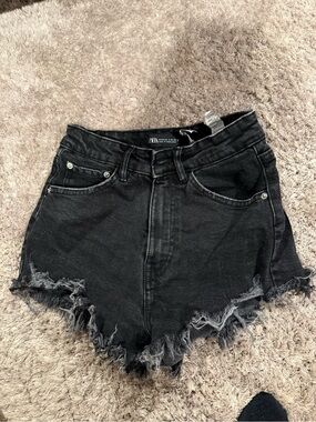 Zara Black High-Rise Frayed Denim Shorts